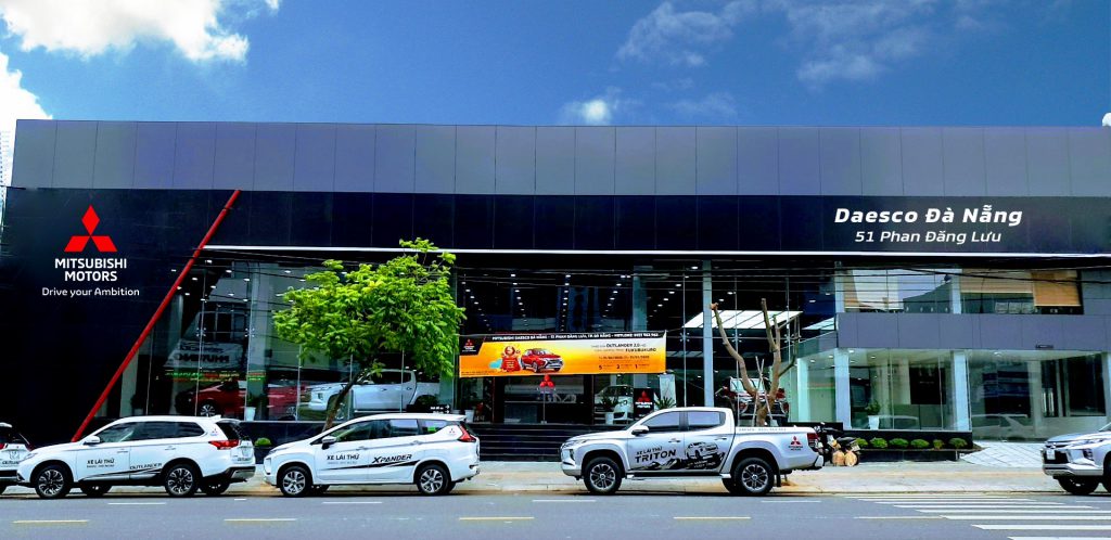 Showroom Mitsubishi Đà Nẵng - Chào đón khách hàng đến tham quan